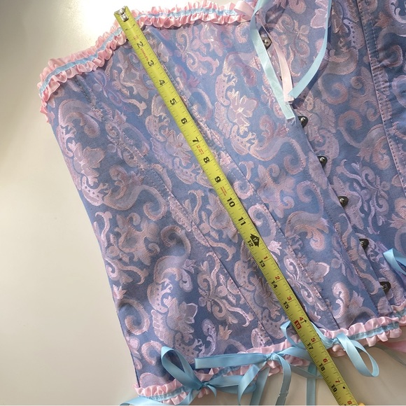 Pink and blue corset with ruffles and bows - Picture 5 of 6